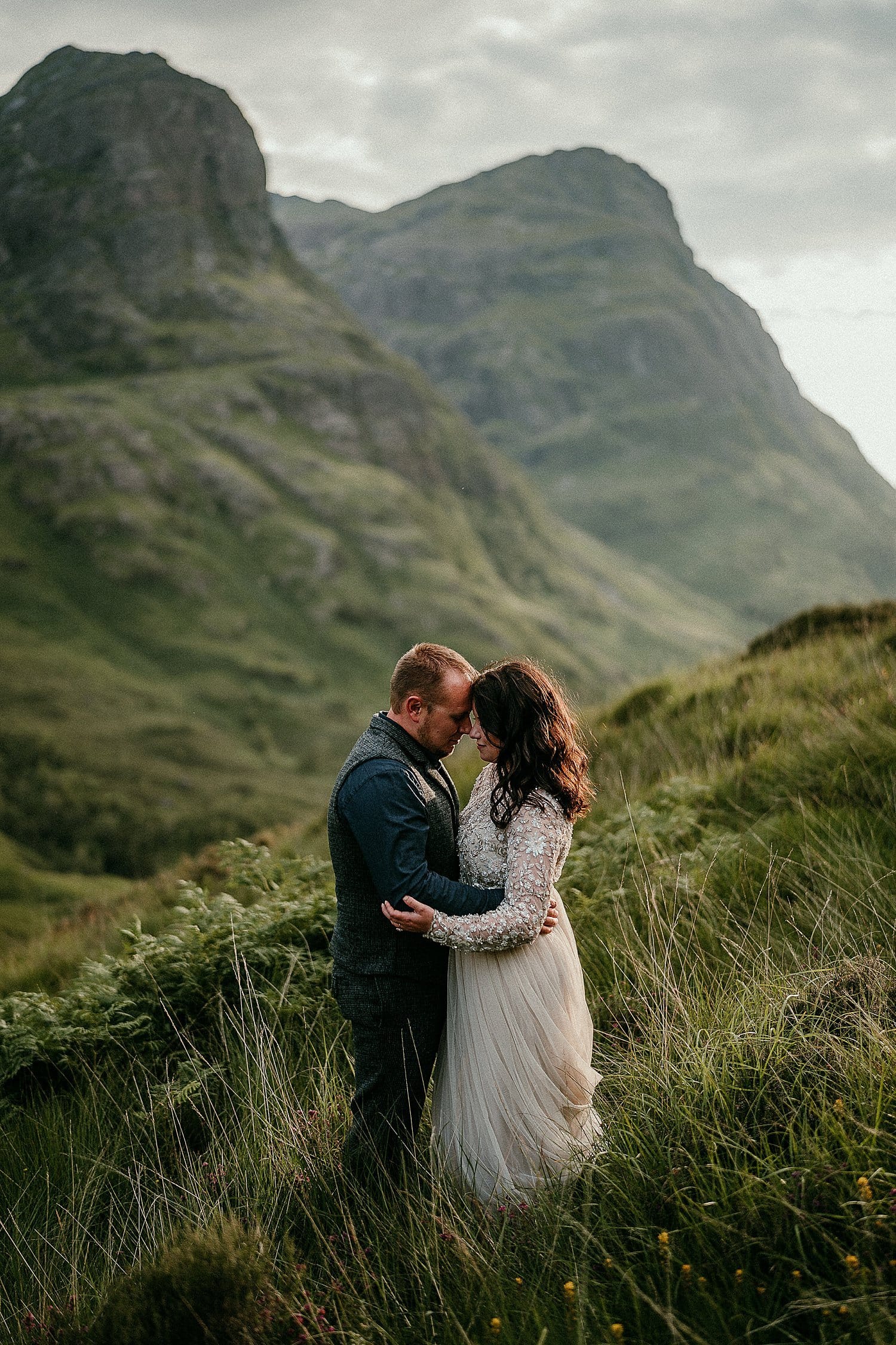 Scotland elopements. Adventure elopement in the Glencoe Mountains. Elopement Glen Coe