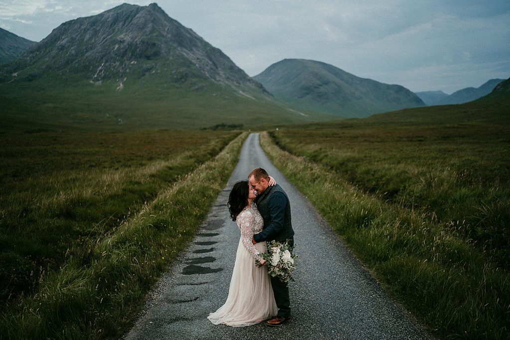 The Highlands make for a stunning location for a Scottish elopement. Scotland elopements. Adventure elopement in the Glencoe Mountains. Elopement Glen Coe