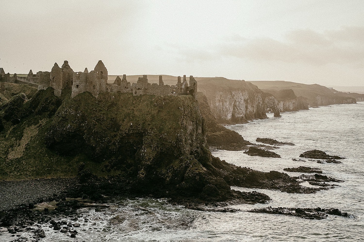 A Guide to Dunluce Castle Elopements in 2024